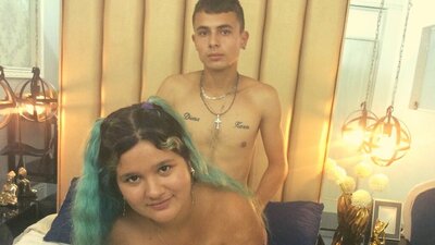 AmiAndLuckyy webcam show